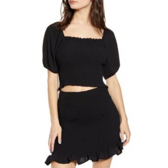 Leith Smocked Puff Sleeves Stretchy Short Sleeve Crop Top Black Size Large - Picture 9 of 9